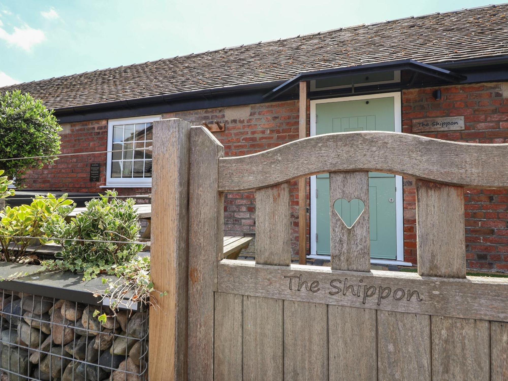 Villa The Shippon Chester Esterno foto